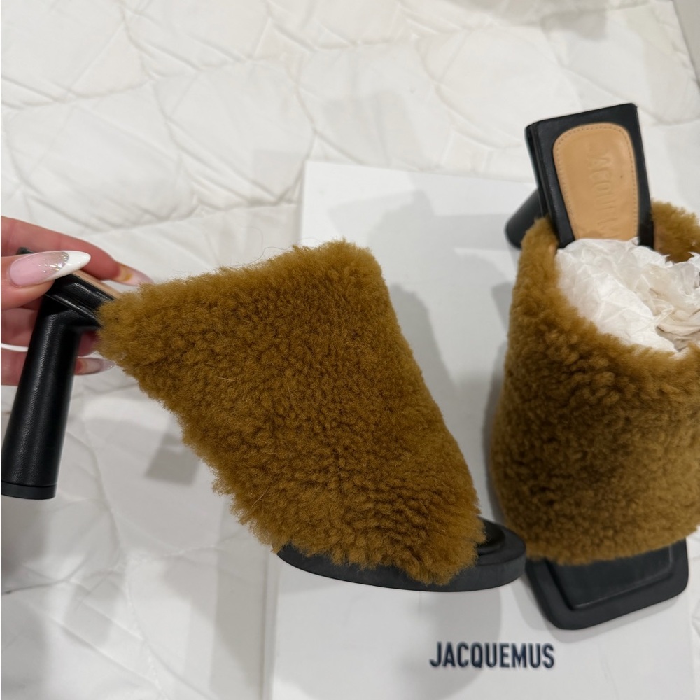 Jacquemus Fuzzy Mules
